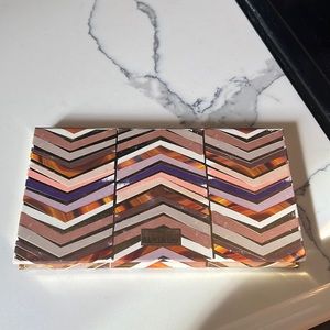 Tarte clay play volume 2 eye shadow and cheek palette